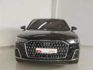 AUDI A8 60 TFSI e qu. P-Dach Matrix B&O Luft NAV HUD