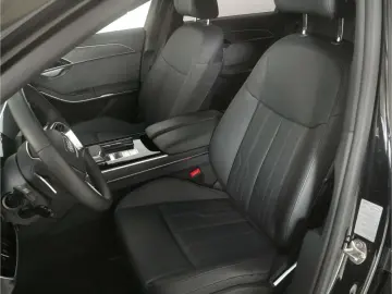 AUDI A8 60 TFSI e qu. P-Dach Matrix B&O Luft NAV HUD