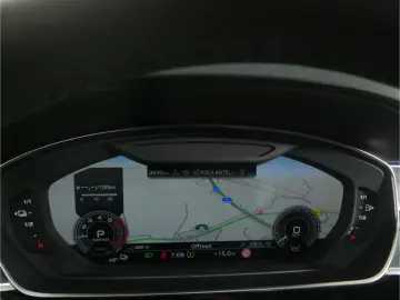 AUDI A8 60 TFSI e qu. P-Dach Matrix B&O Luft NAV HUD