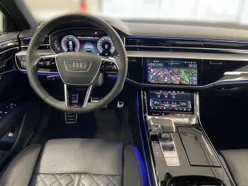 AUDI A8 50 TDI quattro  HEAD-UP PANO STANDH
