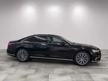 AUDI A8 60 TFSI e Laserlicht Nacht Sitzbelüft Pano