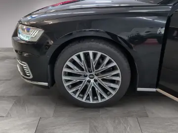AUDI A8 60 TFSI e Laserlicht Nacht Sitzbelüft Pano
