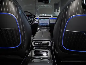 Mercedes-Maybach S 680 4MATIC Night Series   V12 • 612 CP
