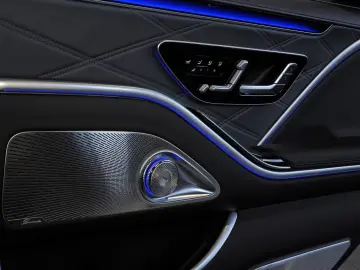 Mercedes-Maybach S 680 4MATIC Night Series   V12 • 612 CP