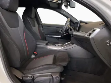BMW 320iA M Sport - AHK St Go 360 AdapLED
