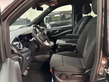 Mercedes-Benz V 300 d 4MATIC Long 7 LOCURI • MULTIBEAM