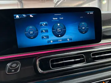 Mercedes-Benz V 300 d 4MATIC Long 7 LOCURI • MULTIBEAM