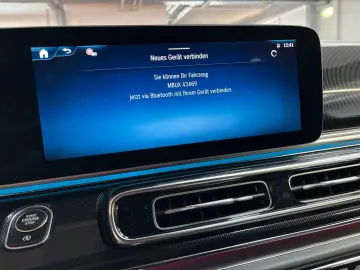 Mercedes-Benz V 300 d 4MATIC Long 7 LOCURI • MULTIBEAM