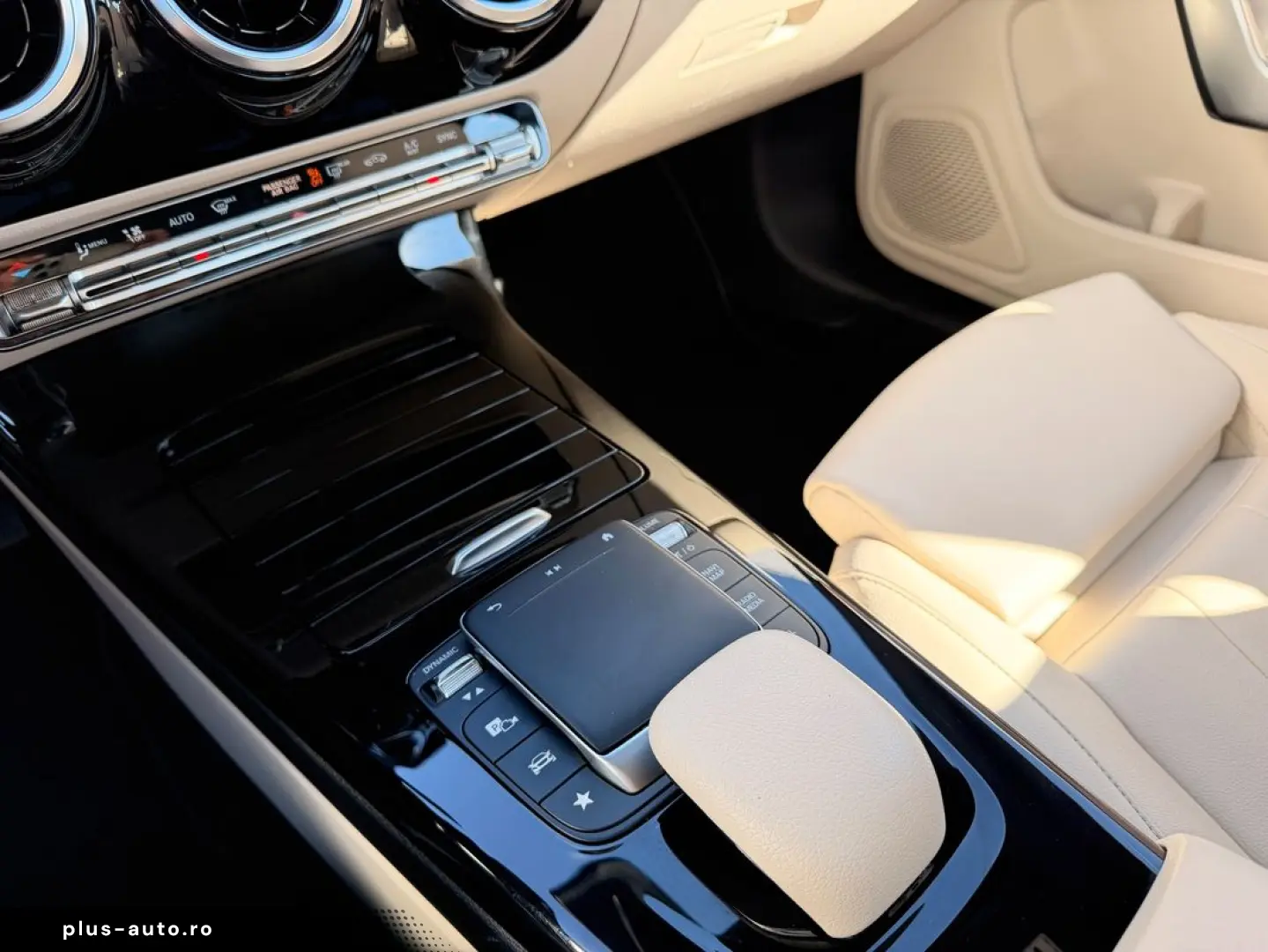 Mercedes-Benz Cla-200