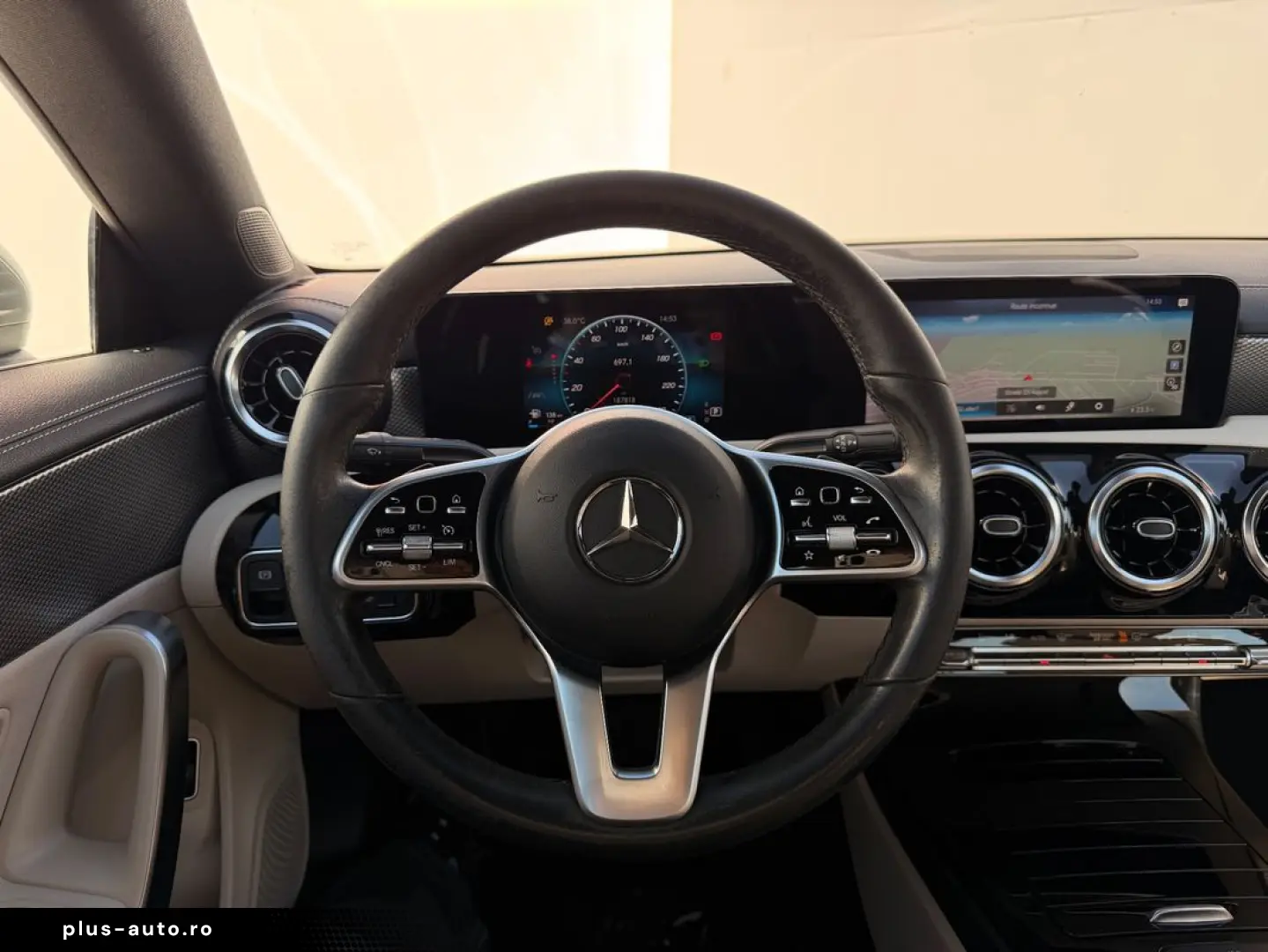 Mercedes-Benz Cla-200