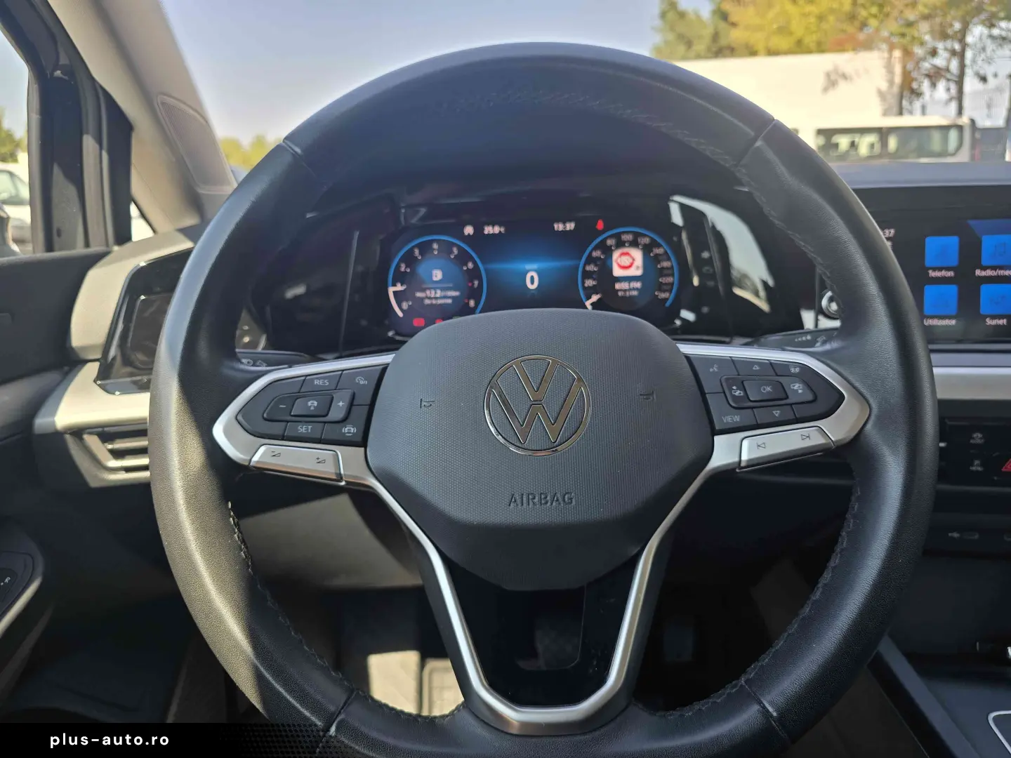 Volkswagen Golf 2024