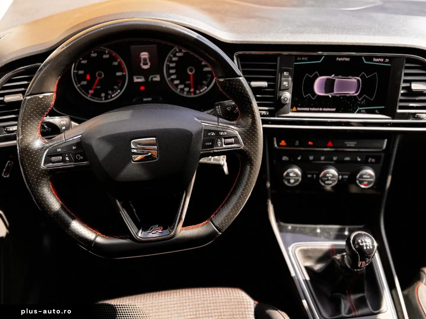 Vand SEAT Leon FR 1.5 TSI  130 CP  AN 2019  echipare FR