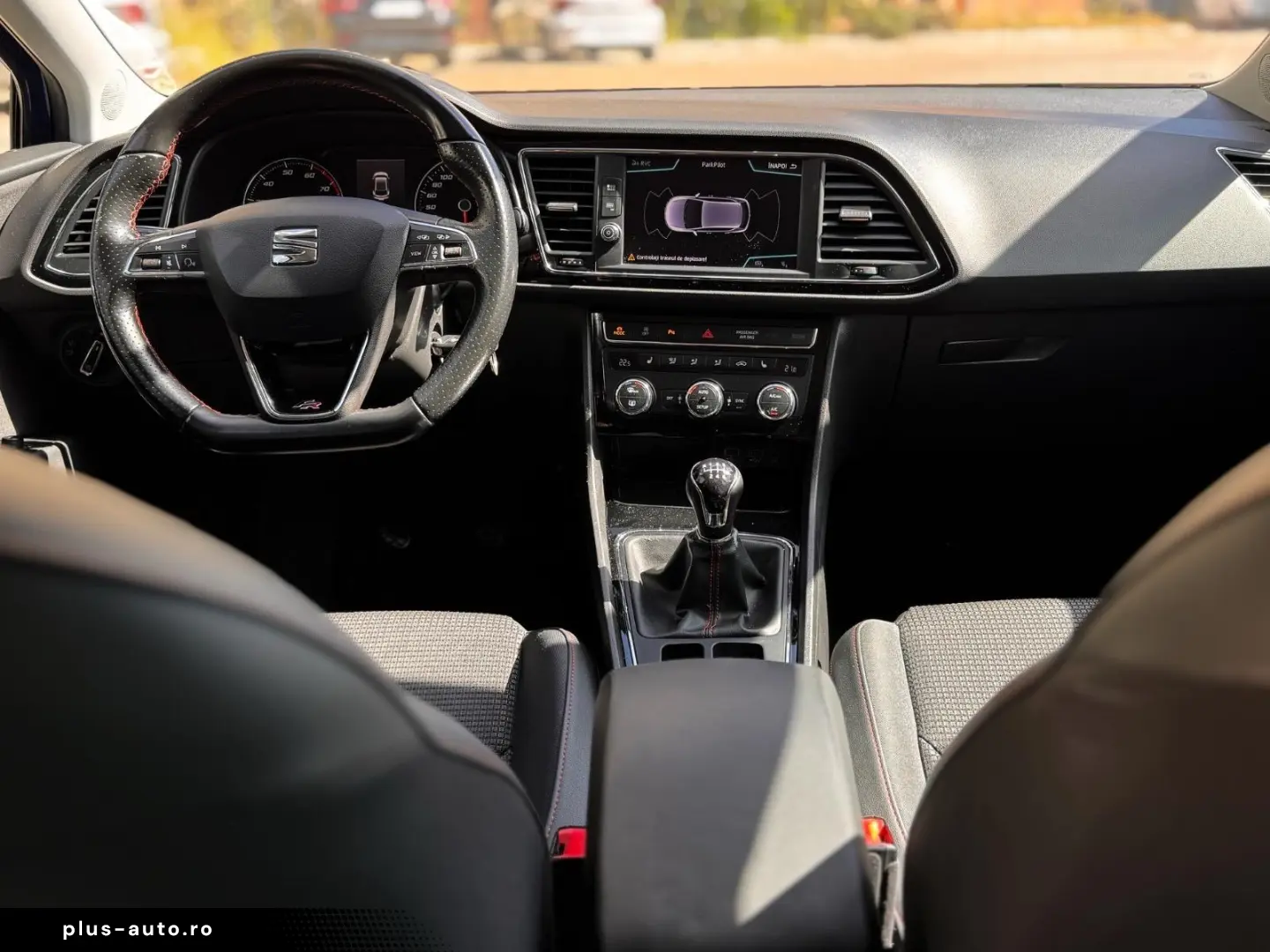 Vand SEAT Leon FR 1.5 TSI  130 CP  AN 2019  echipare FR