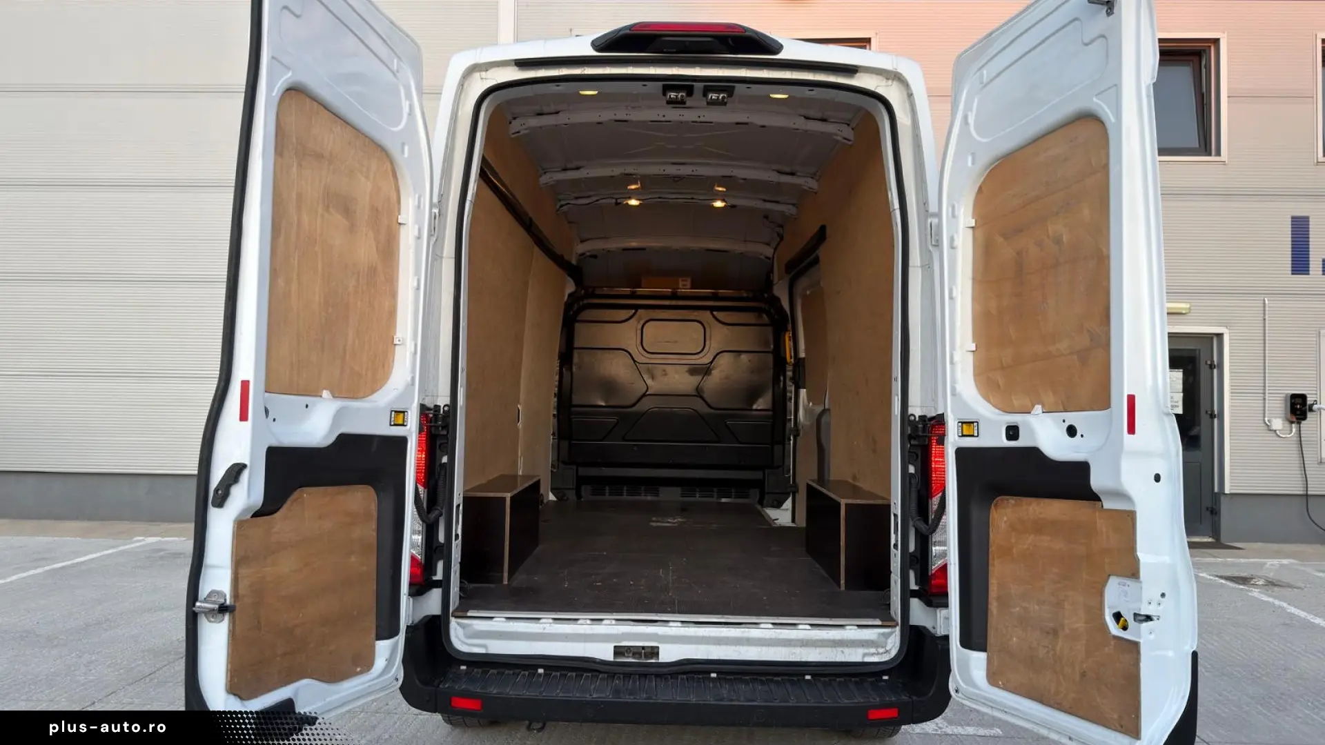Ford E-Transit 3900Kg L3H3 75Kw
