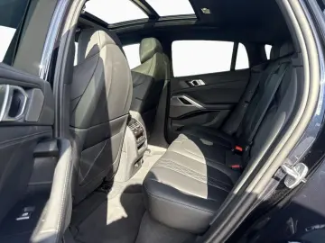 BMW X6 xDrive40d M SPORT Pano H K Laser DAPro. AHK