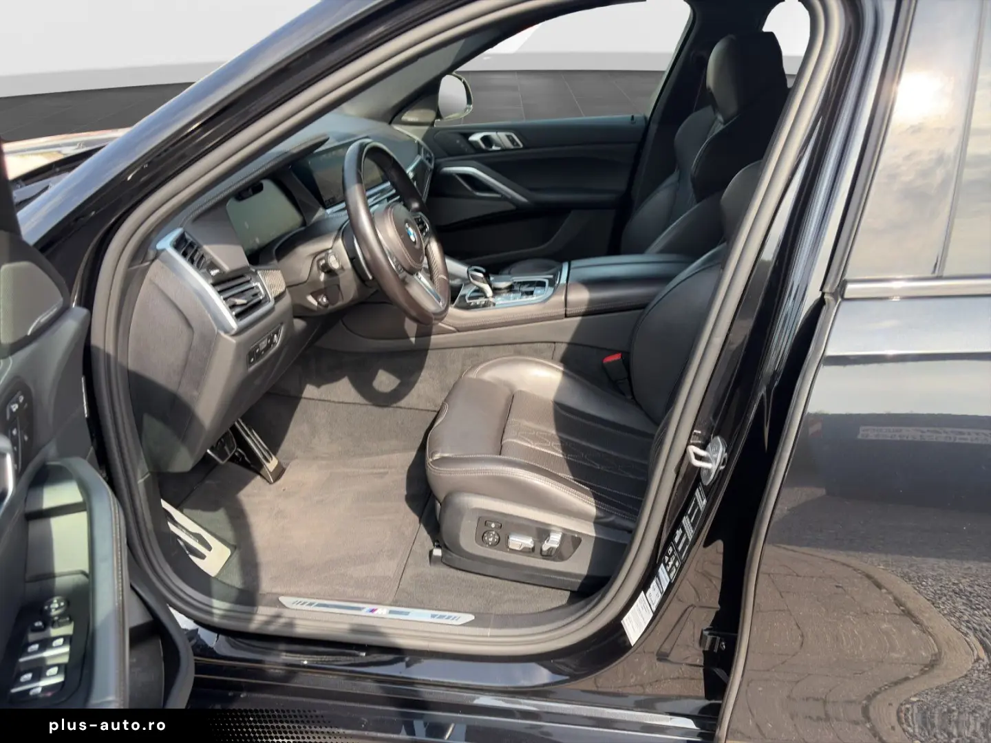 BMW X6 xDrive40d   M Sport  IconicGlow  UPE 125.230