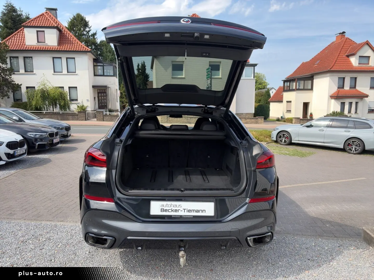 BMW X6 xDrive40d   M Sport  IconicGlow  UPE 125.230