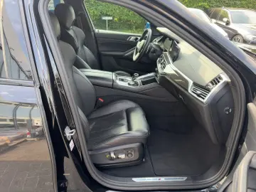 BMW X6 xDrive40d   M Sport  IconicGlow  UPE 125.230