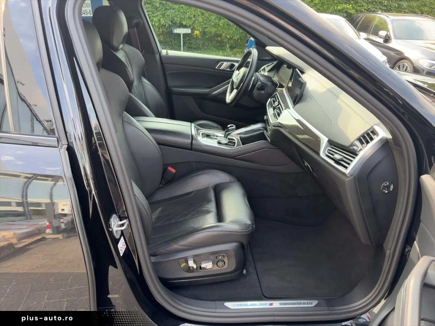 BMW X6 xDrive40d   M Sport  IconicGlow  UPE 125.230