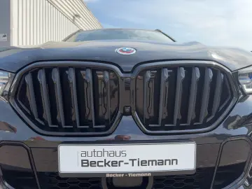 BMW X6 xDrive40d   M Sport  IconicGlow  UPE 125.230