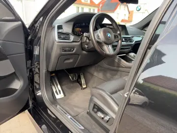 BMW X6 xDrive40d   M Sport  IconicGlow  UPE 125.230