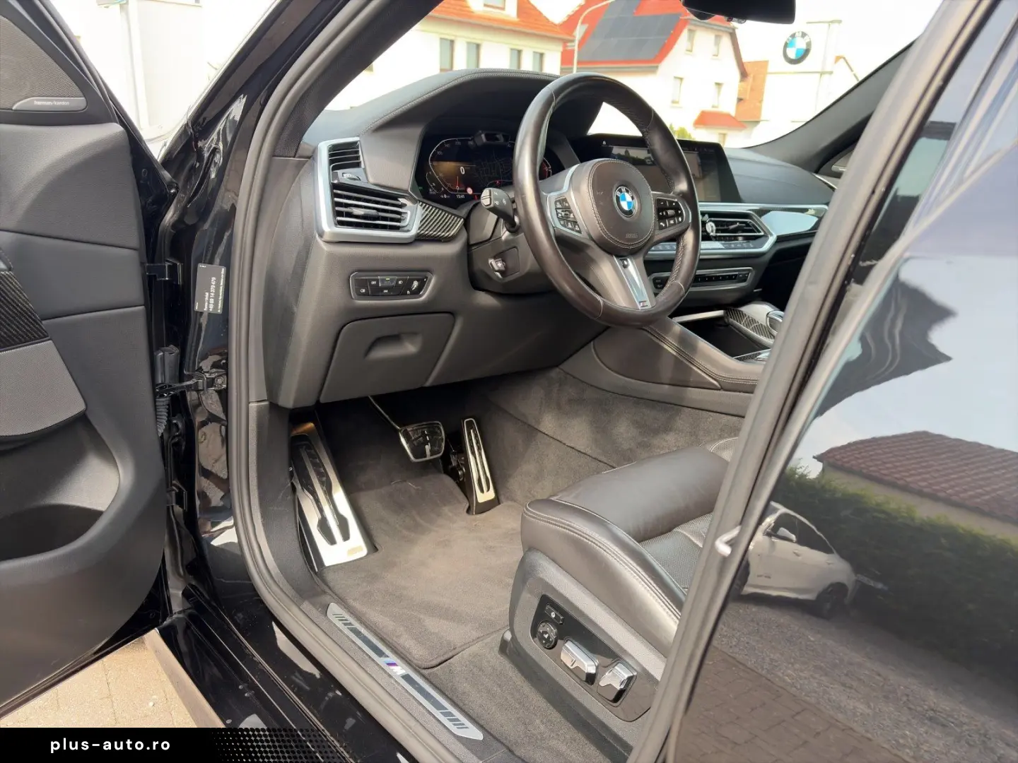 BMW X6 xDrive40d   M Sport  IconicGlow  UPE 125.230