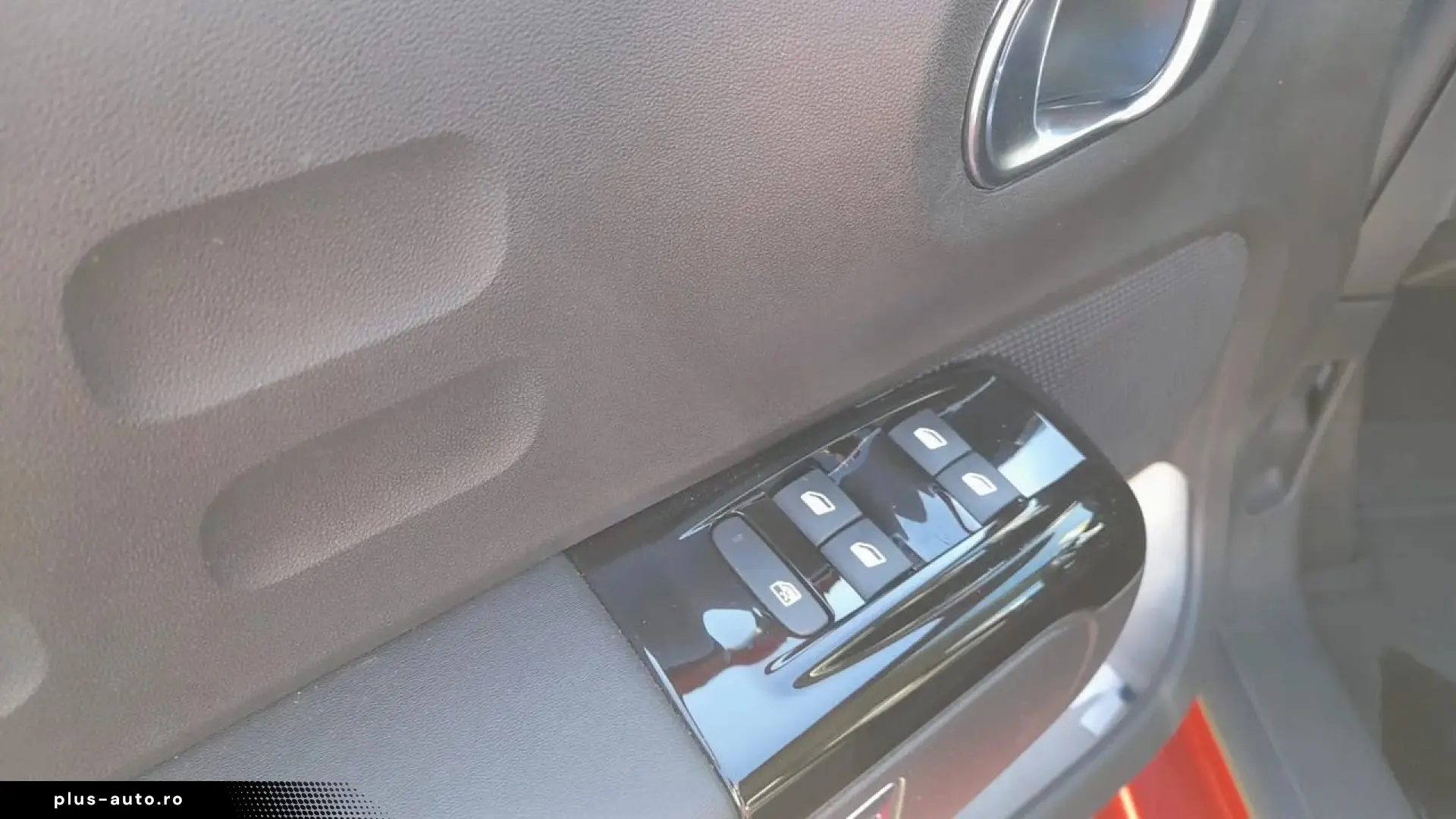 Citroen C3 MAX 1.2 Puretech 110 EAT6 cu garantie
