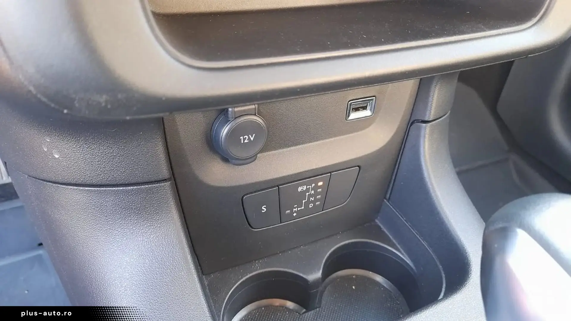 Citroen C3 MAX 1.2 Puretech 110 EAT6 cu garantie