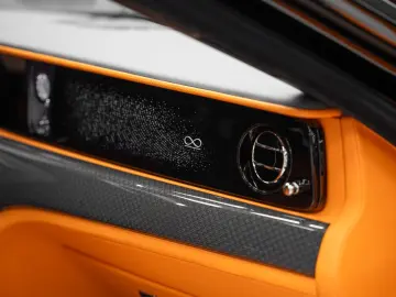 ROLLS ROYCE Ghost Black Badge BLACK ORANGE