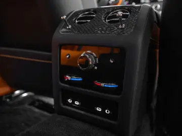 ROLLS ROYCE Ghost Black Badge BLACK ORANGE