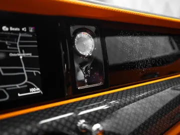 ROLLS ROYCE Ghost Black Badge BLACK ORANGE