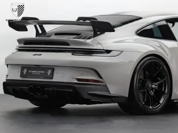 PORSCHE 911 GT3 MatrixLED 18Wege Lift BOSE Garantie09.28