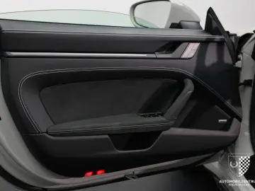 PORSCHE 911 GT3 MatrixLED 18Wege Lift BOSE Garantie09.28