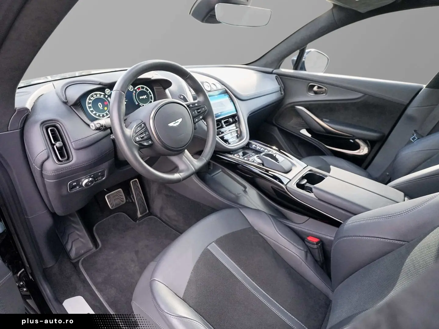 ASTON MARTIN DBX 550 Jet Black   Onyx Black