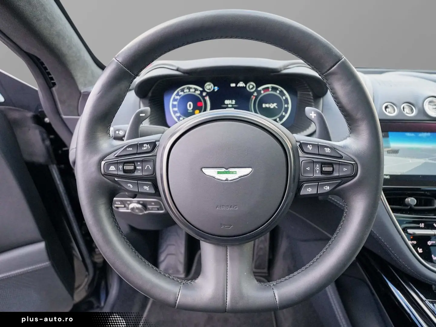 ASTON MARTIN DBX 550 Jet Black   Onyx Black