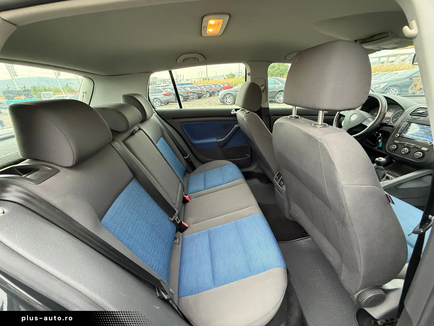 VOLKSWAGEN GOLF    NAVIGATIE    DUBLU CLIMA