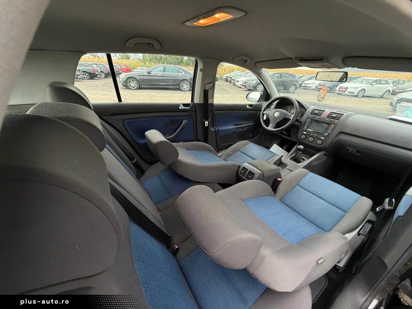 VOLKSWAGEN GOLF    NAVIGATIE    DUBLU CLIMA