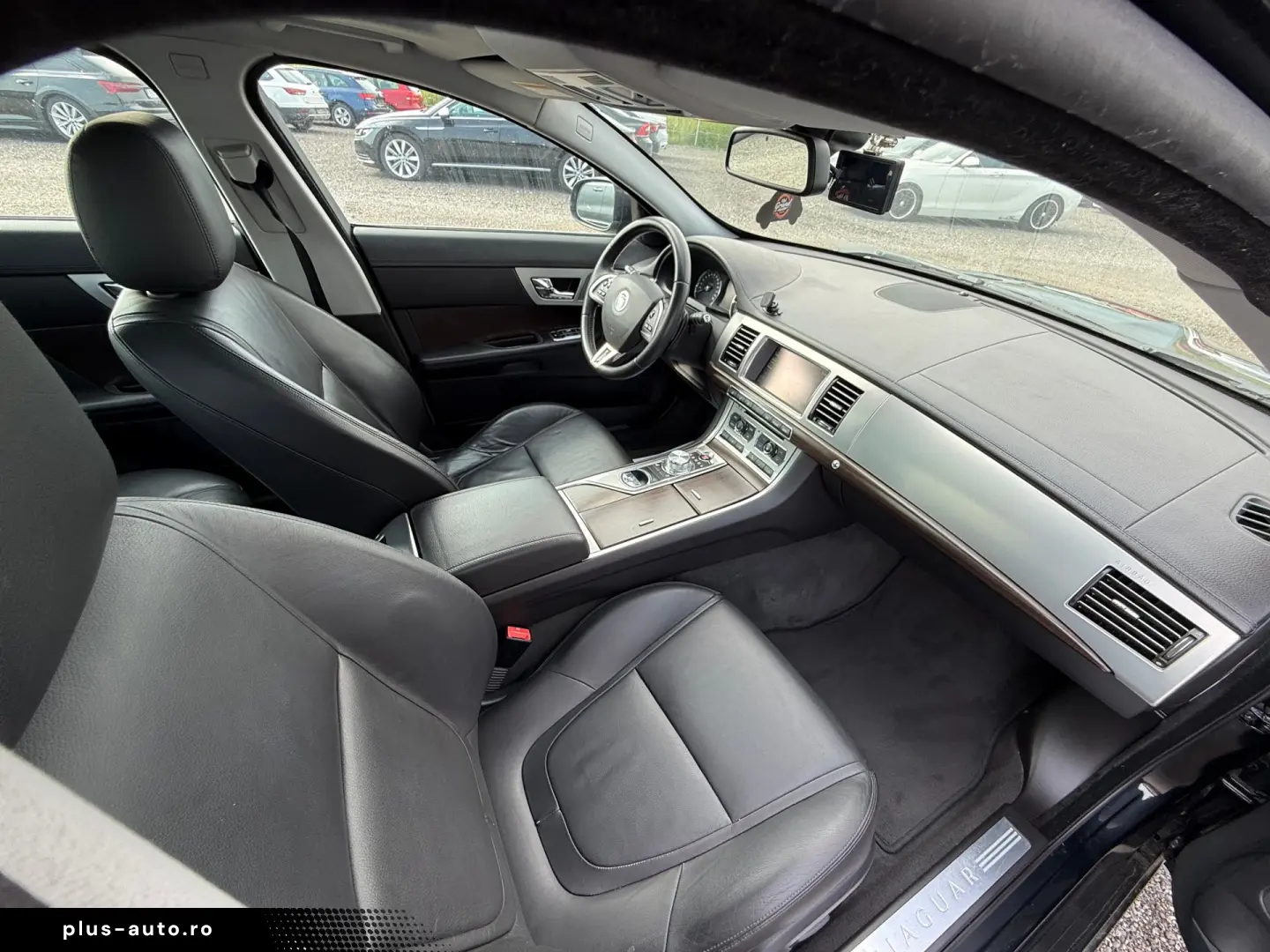 JAGUAR XF    AUTOMAT    PIELE    199 CP