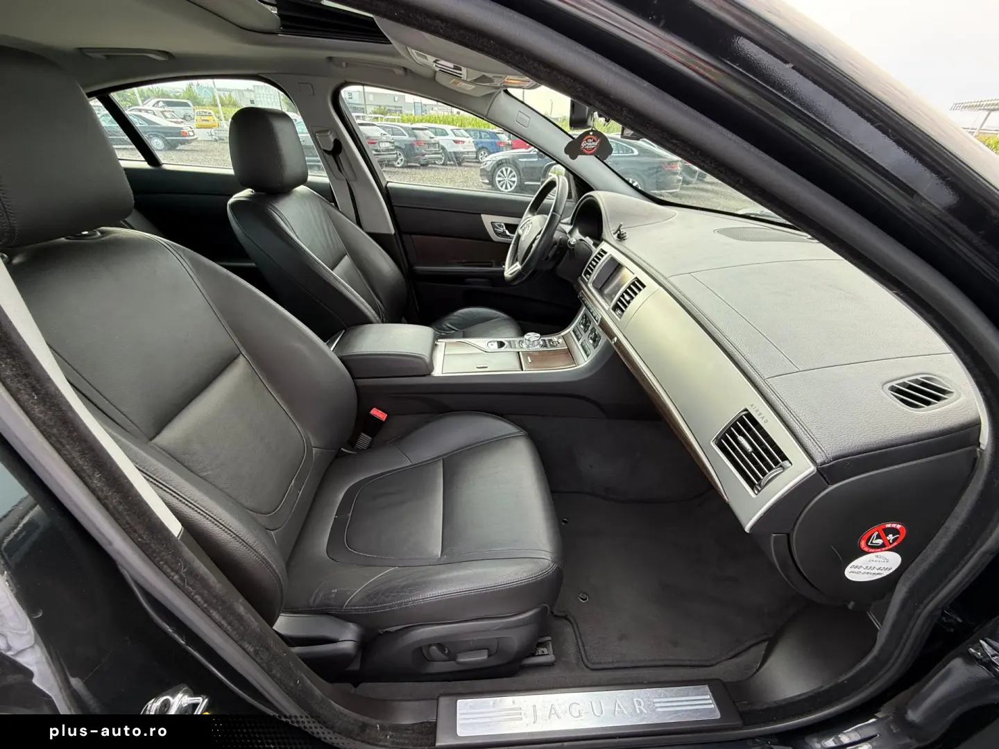 JAGUAR XF    AUTOMAT    PIELE    199 CP