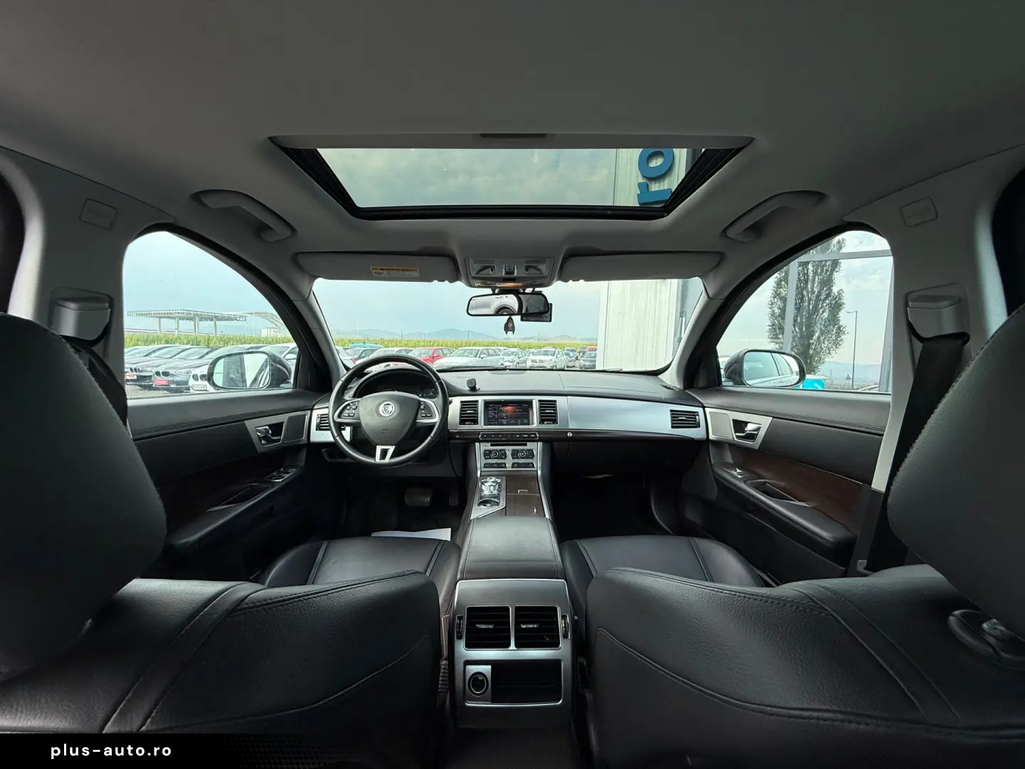 JAGUAR XF    AUTOMAT    PIELE    199 CP