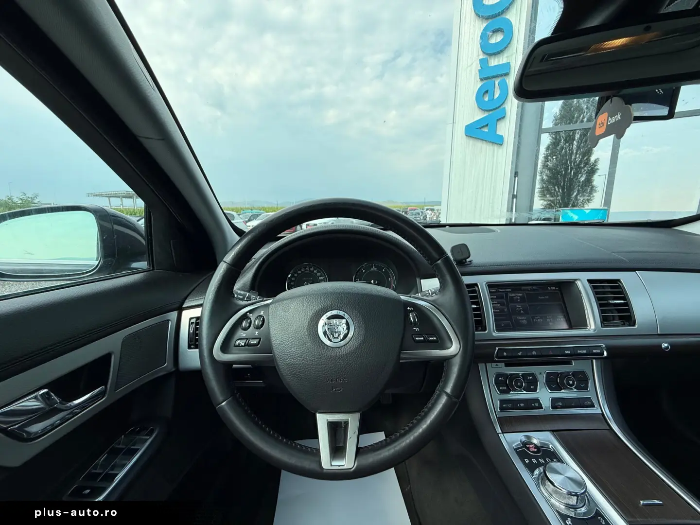 JAGUAR XF    AUTOMAT    PIELE    199 CP