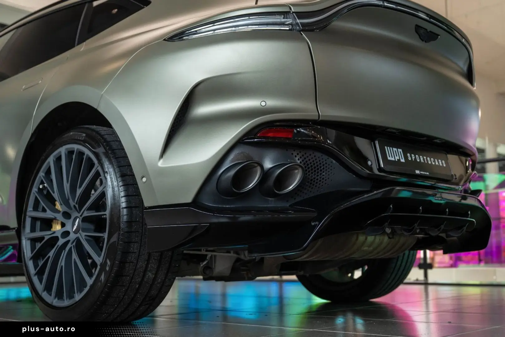 ASTON MARTIN DBX 4.0 V8 707