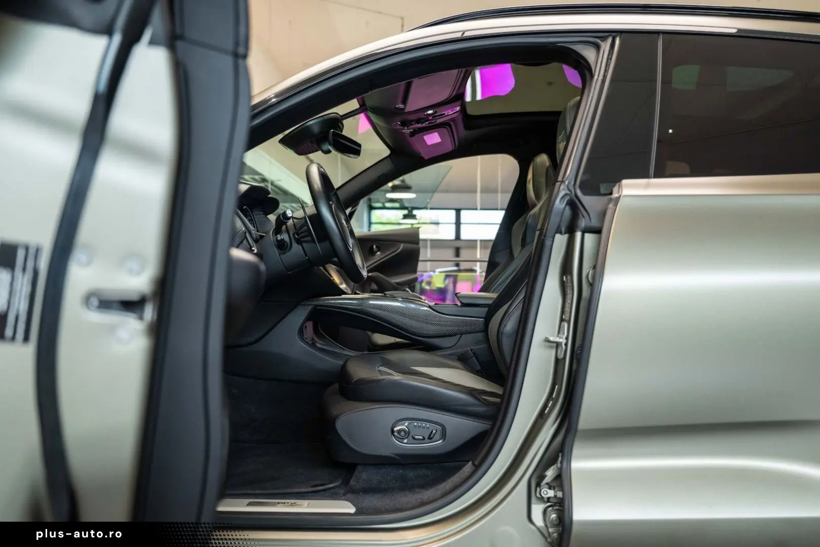 ASTON MARTIN DBX 4.0 V8 707
