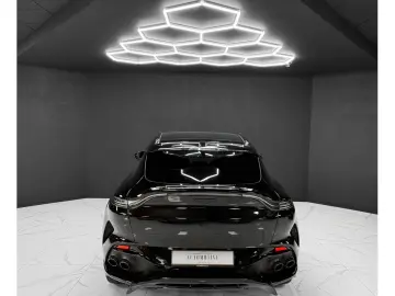 ASTON MARTIN DBX 4.0 V8 707   CARBON   PANO   23    BLACK B
