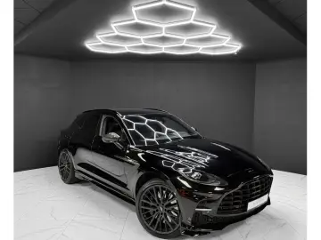 ASTON MARTIN DBX 4.0 V8 707   CARBON   PANO   23    BLACK B