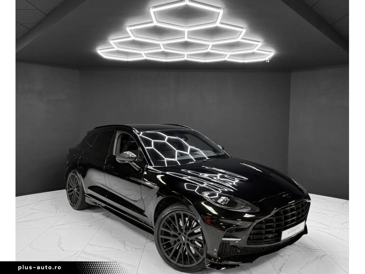 ASTON MARTIN DBX 2022 — imagine 7