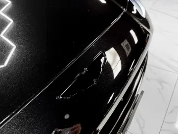 ASTON MARTIN DBX 4.0 V8 707   CARBON   PANO   23    BLACK B