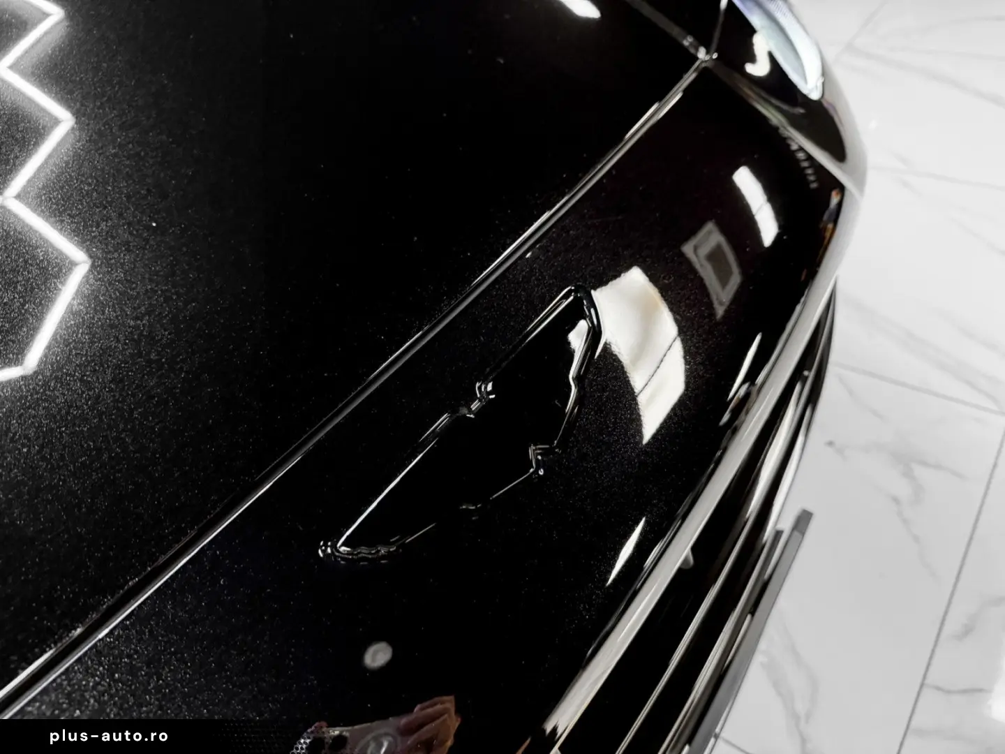 ASTON MARTIN DBX 2022 — imagine 11