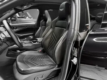 ASTON MARTIN DBX 4.0 V8 707   CARBON   PANO   23    BLACK B