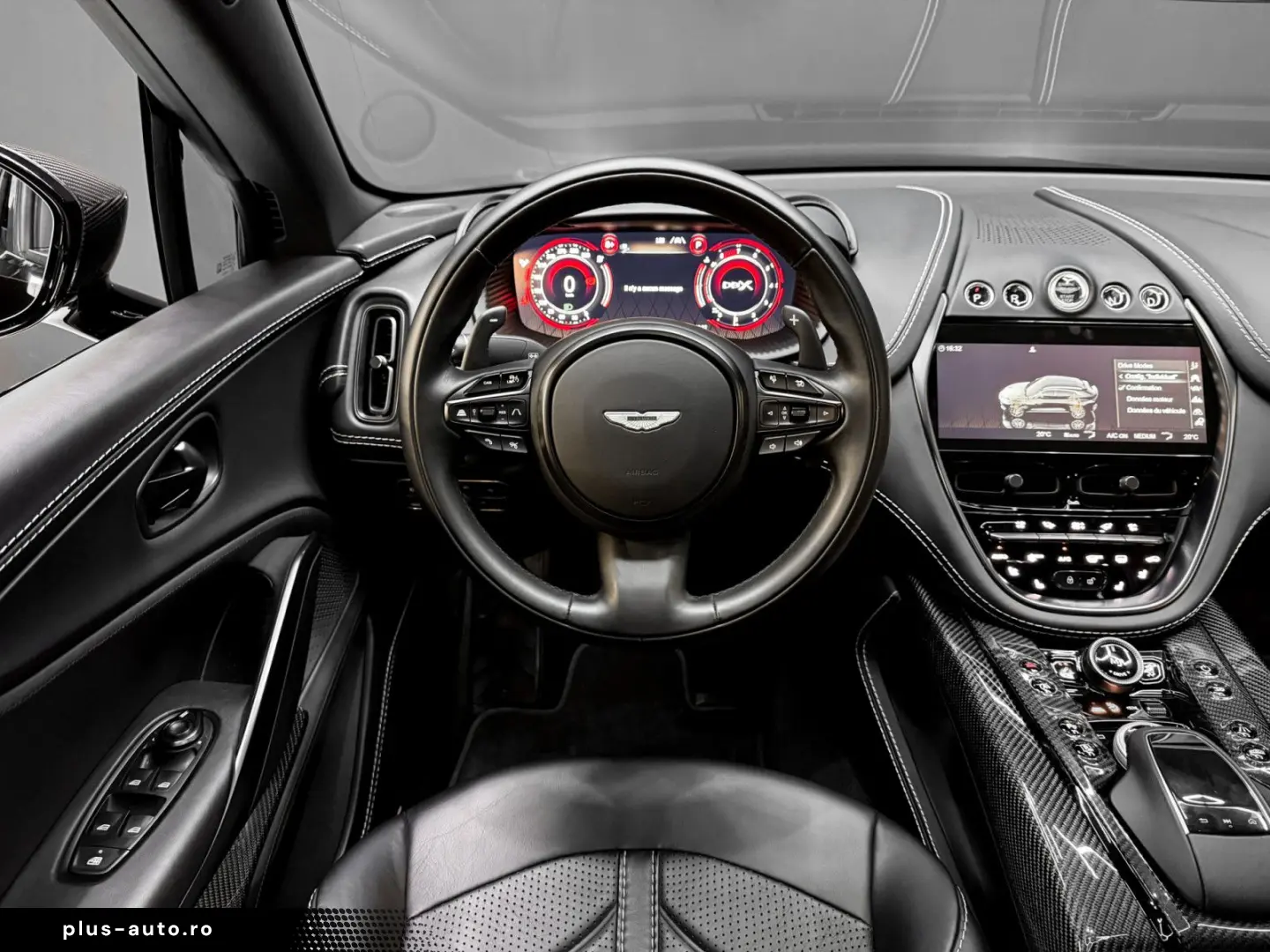 ASTON MARTIN DBX 2022 — imagine 16